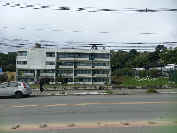 Escola Municipal de Educação Profissional e Saúde Pública Professor Makiguti